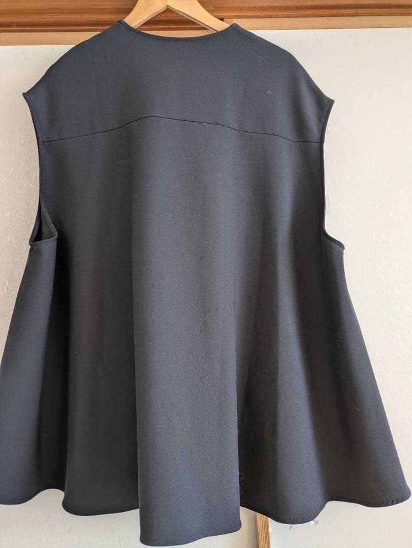 未使用近　ビアズリー ポケットジレ　ブラック　定価27,500