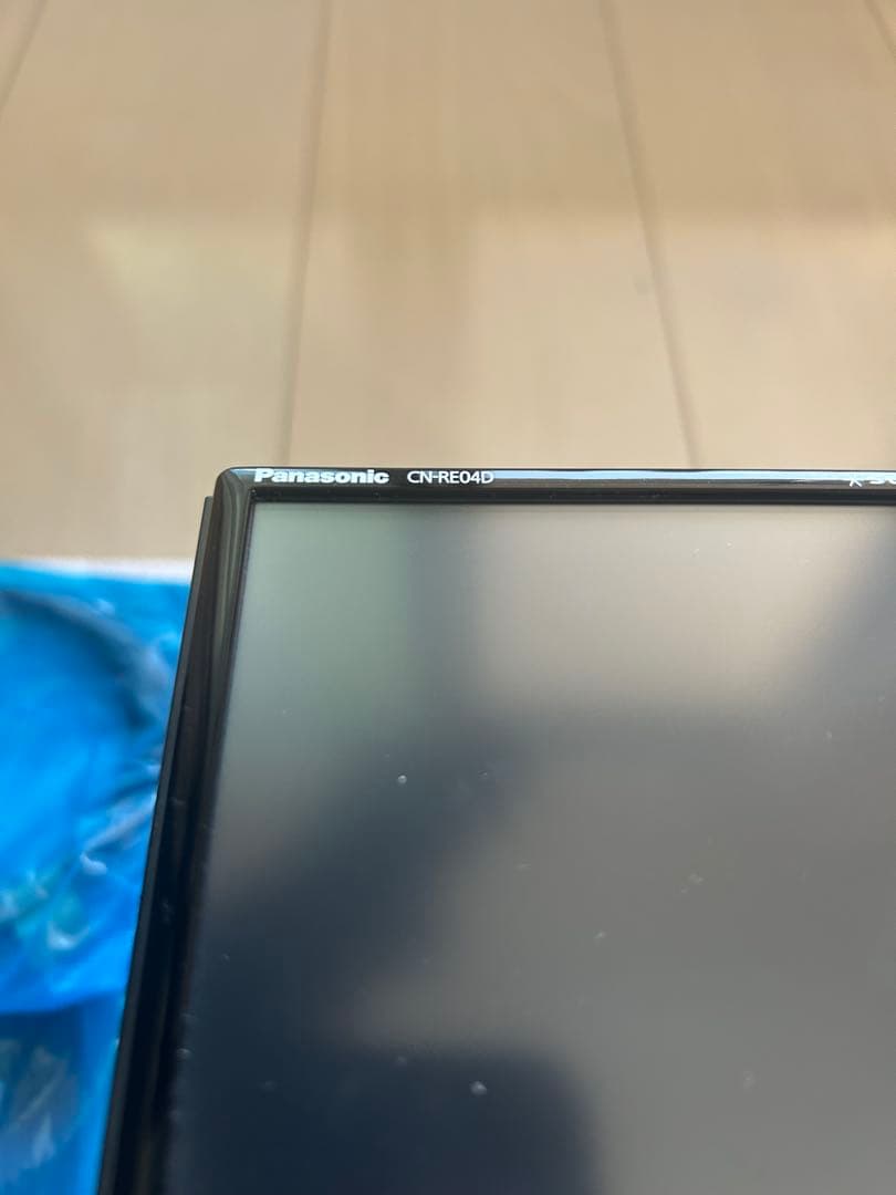パナソニック CN-RE04D フルセグ ストラーダ　7インチ