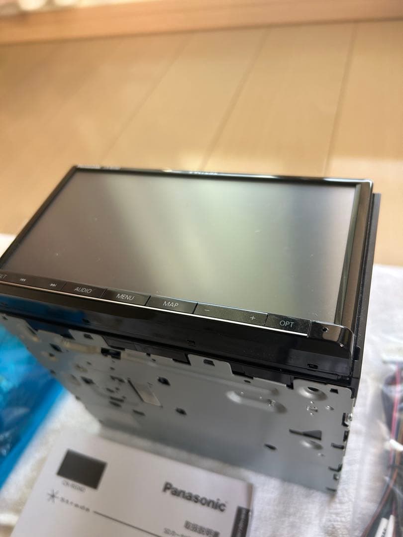 パナソニック CN-RE04D フルセグ ストラーダ　7インチ