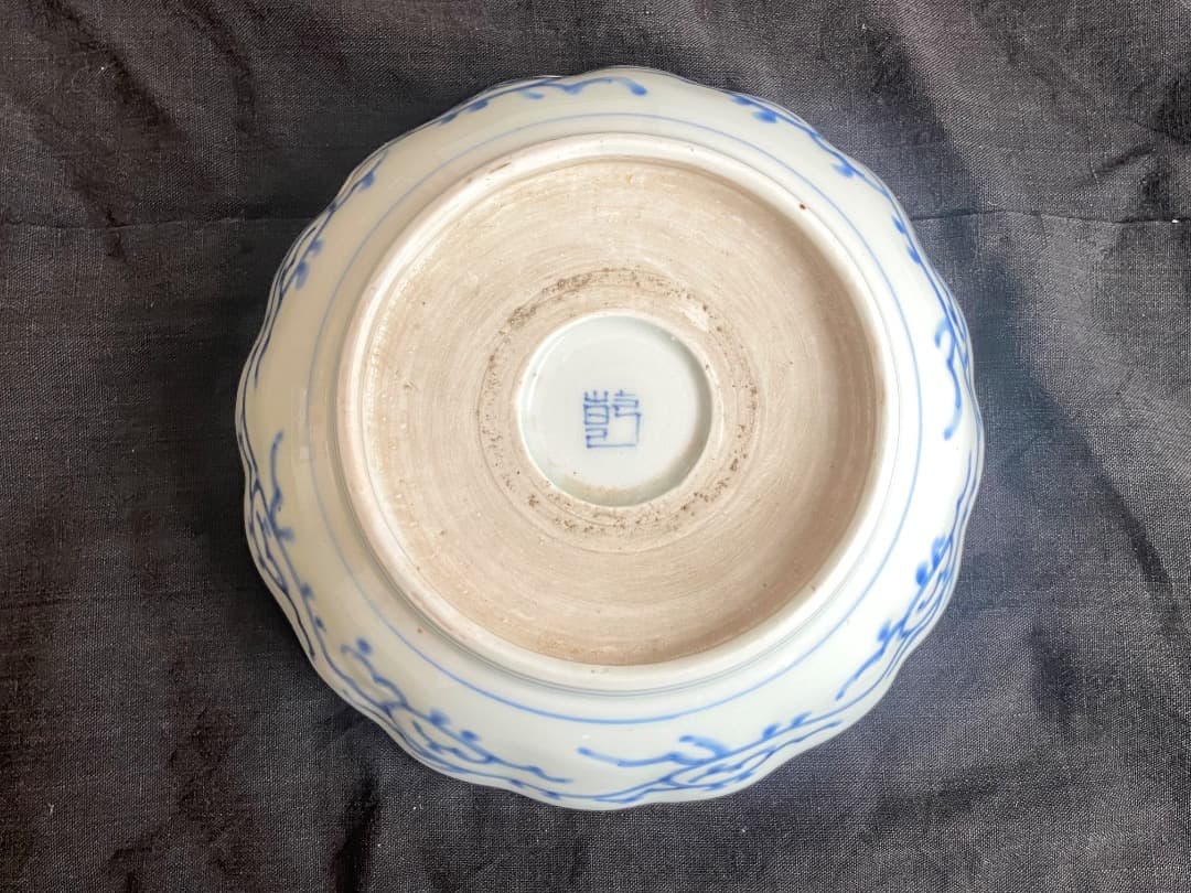 ゆりかもめ能登蔵出し 古伊万里 染付 線描花文 輪花皿 3客