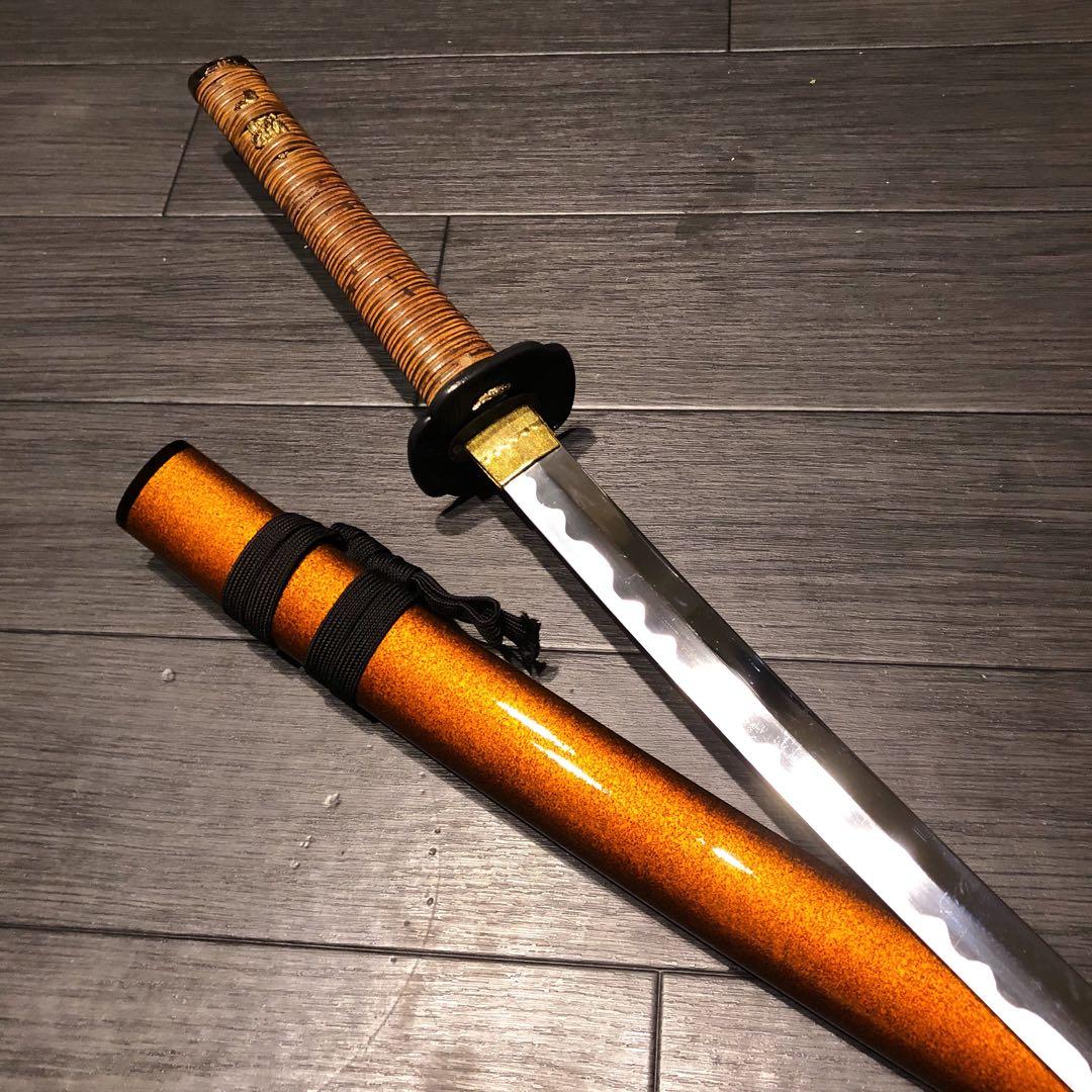 高級模造刀　居合刀　太刀　本研波刃　籐巻拵え　 刃長
