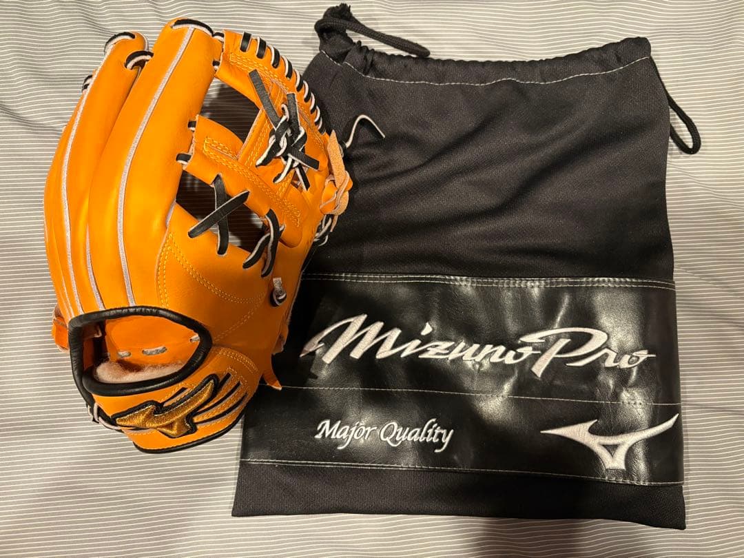 MIZUNO ミズノプロ 軟式 大人 坂本勇人モデル 収納袋付