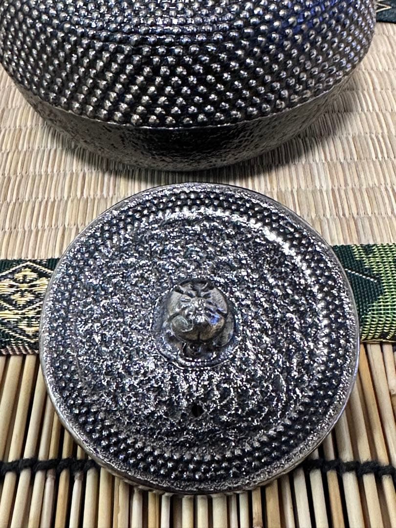 未使用品　南部岩鋳三代目清末造　０.３型アラレ 砂鉄急須　和銑　南部鉄瓶