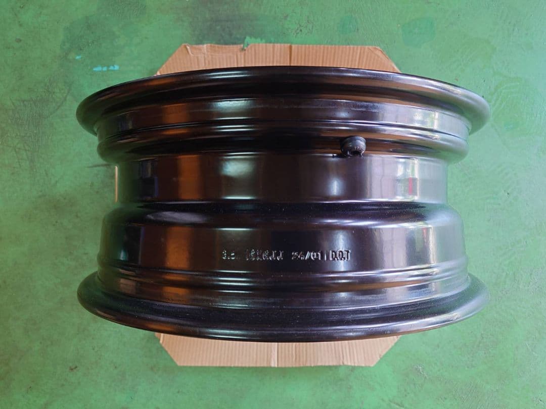 美品　②ジムニーシエラJB74黒 16 デイトナスチールホイール 2/2