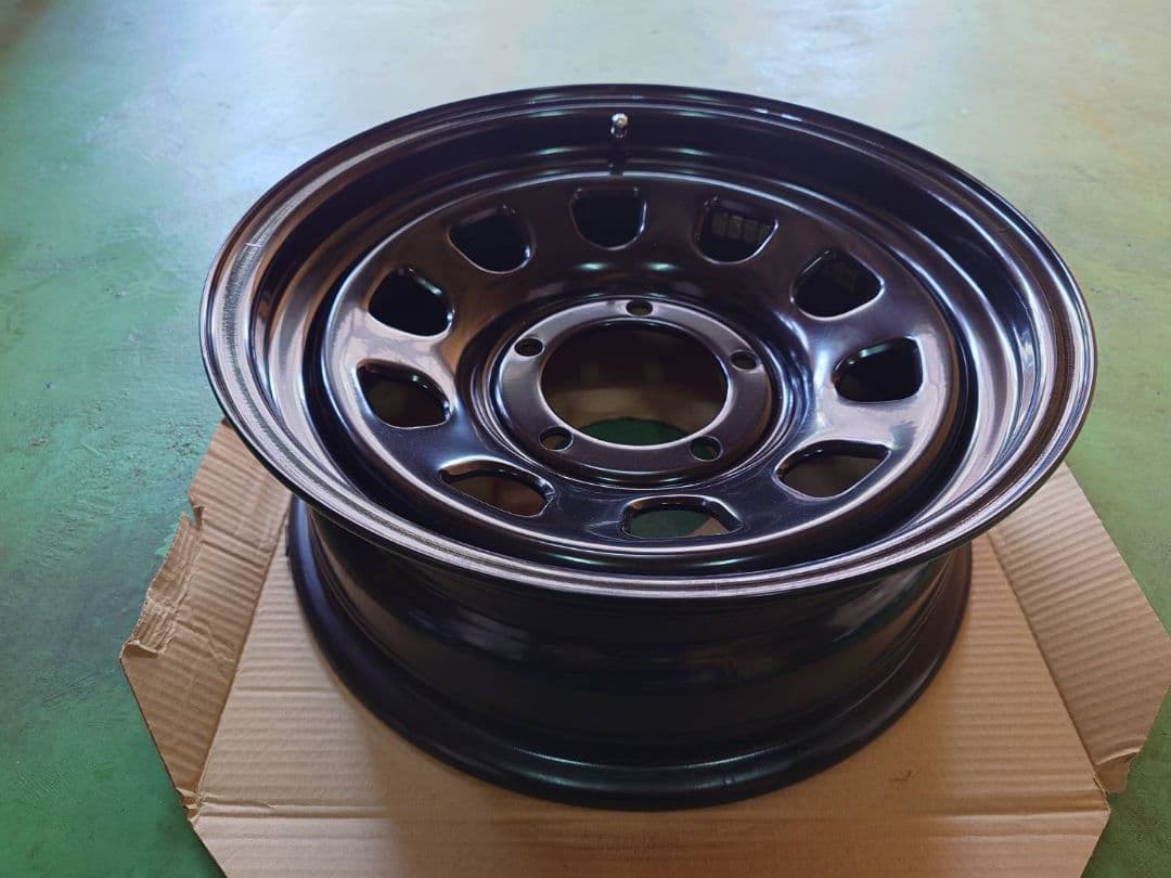 美品　②ジムニーシエラJB74黒 16 デイトナスチールホイール 2/2