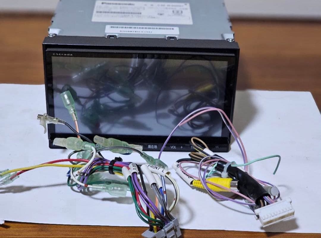 Panasonic strada カーナビ Bluetooth対応