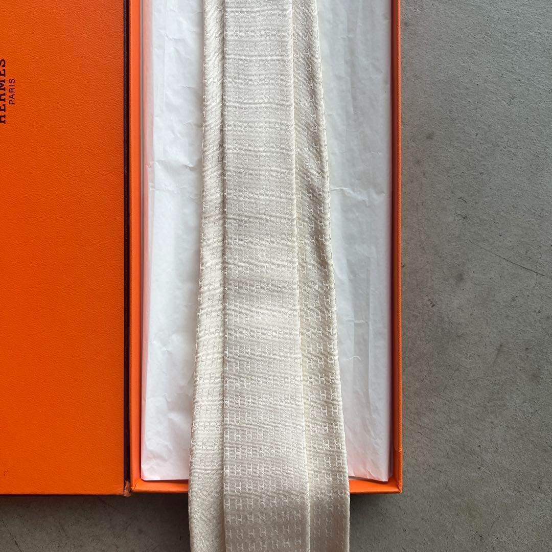 HERMES エルメス ネクタイ H柄 ファソネ 白ホワイト アイボリー