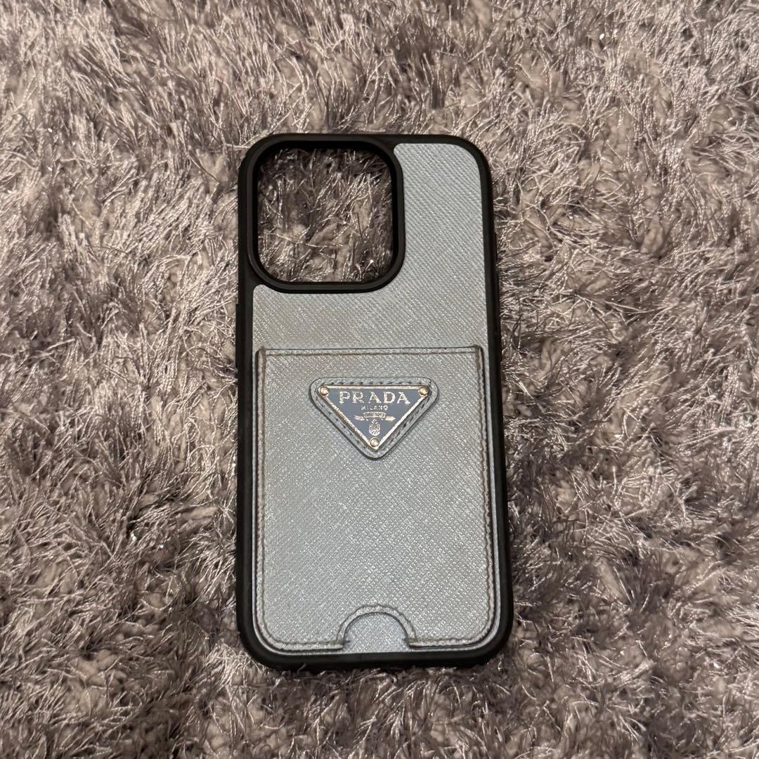 PRADA 水色 iPhone15proケース