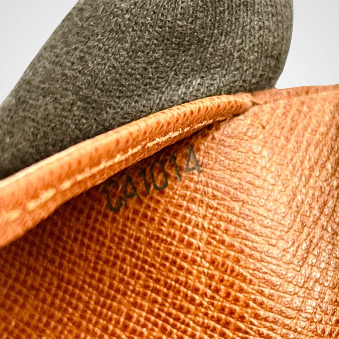 ルイヴィトン モノグラム ポルト ビエ 10カルト クレディ 二つ折り財布 廃盤