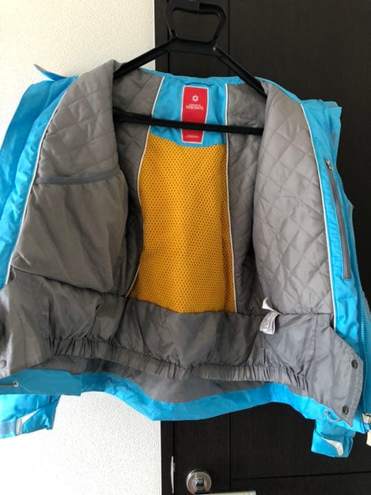 スキーウェア レディース　デサント