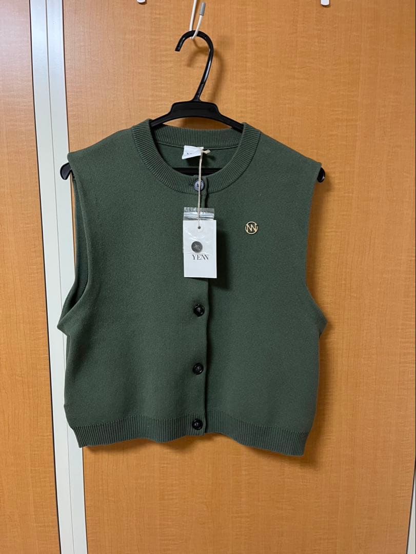 新品✨YENN ダブルフェイスニットベスト　カーキー　Fサイズ
