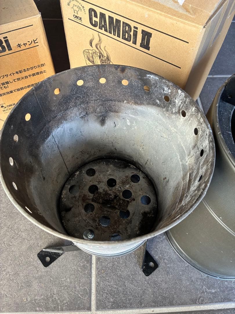 尾上製作所の焚き火台「CAMBi」と「CAMBi Ⅱ」のセット+オマケ