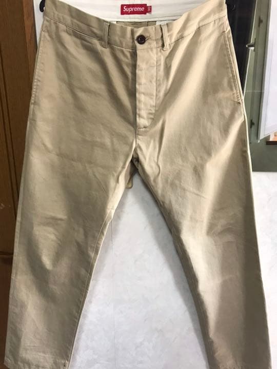 supreme シュプリーム　正規品チノパン　サイズ30 パンツ　春物