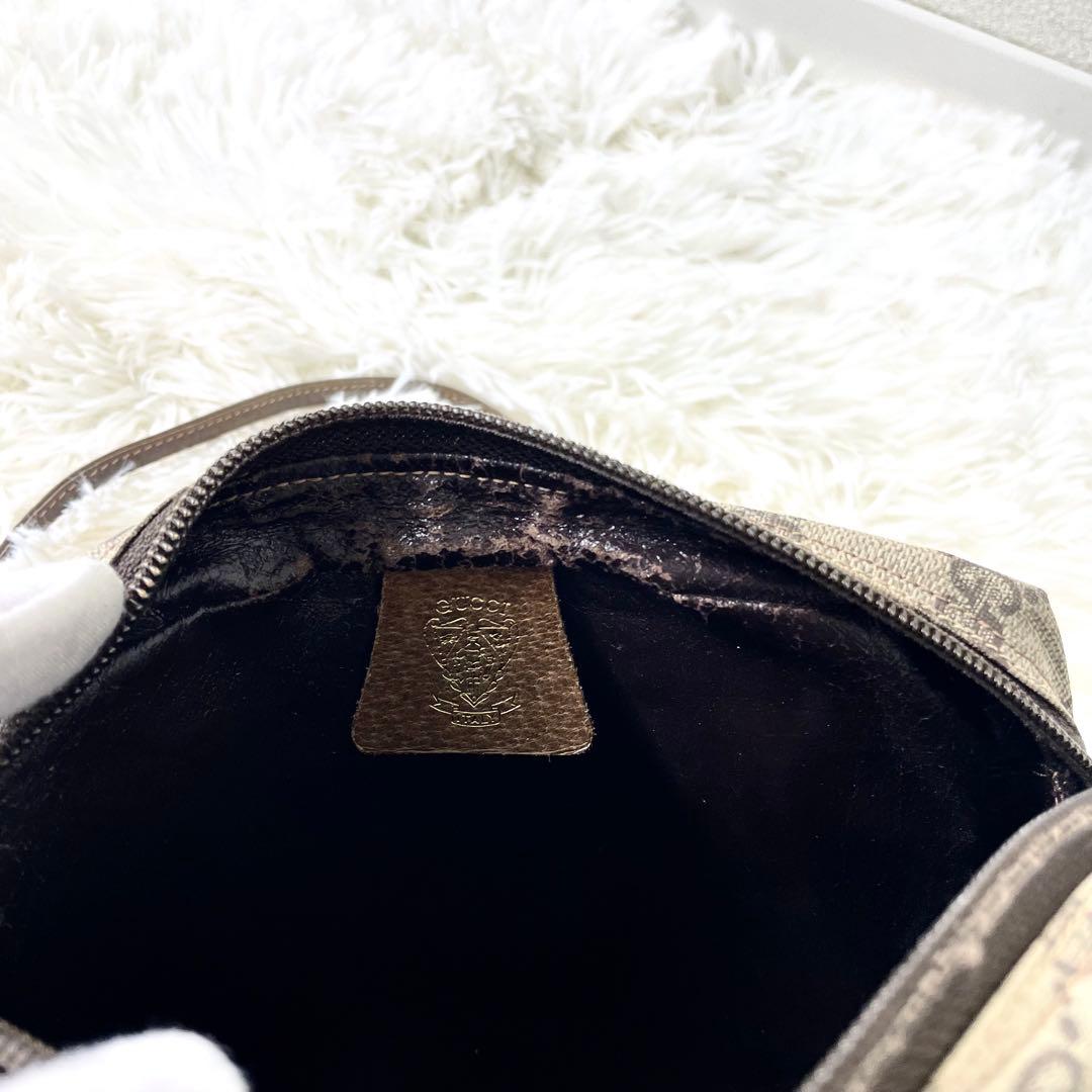 グッチ　GUCCI ショルダーバッグ　キャンバス　オールドグッチ　斜め掛け