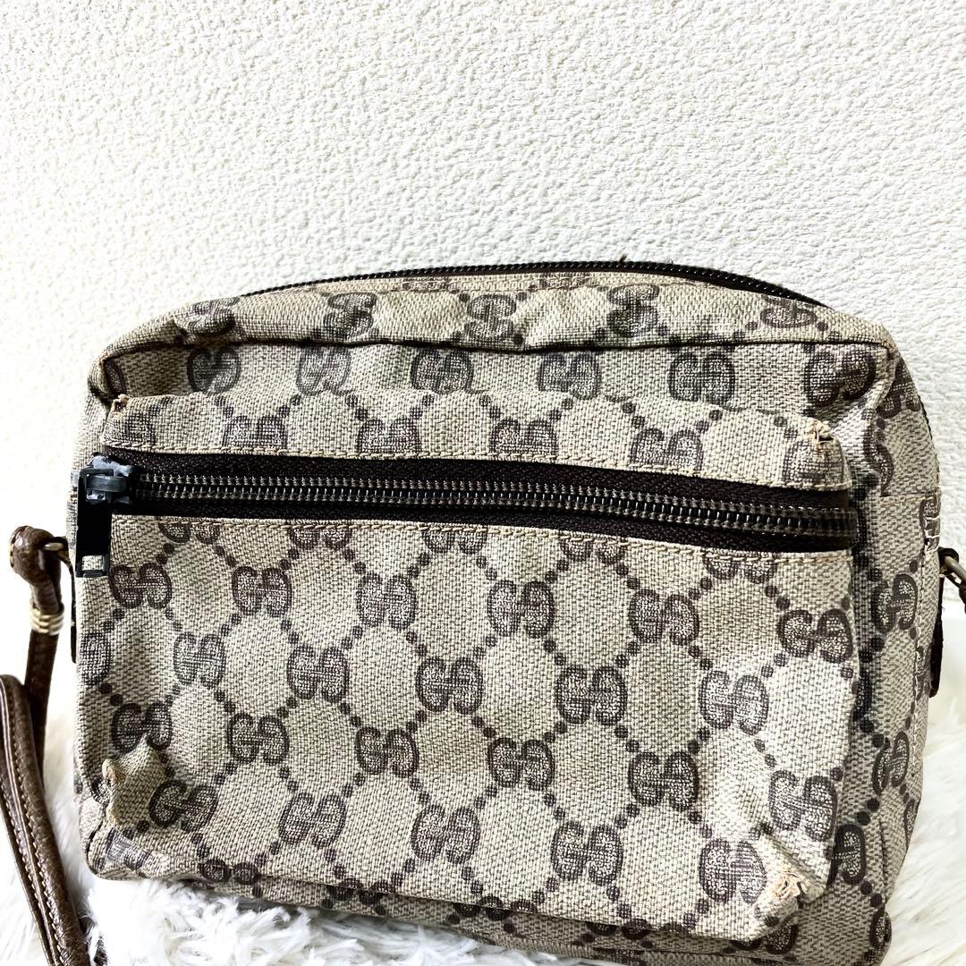 グッチ　GUCCI ショルダーバッグ　キャンバス　オールドグッチ　斜め掛け