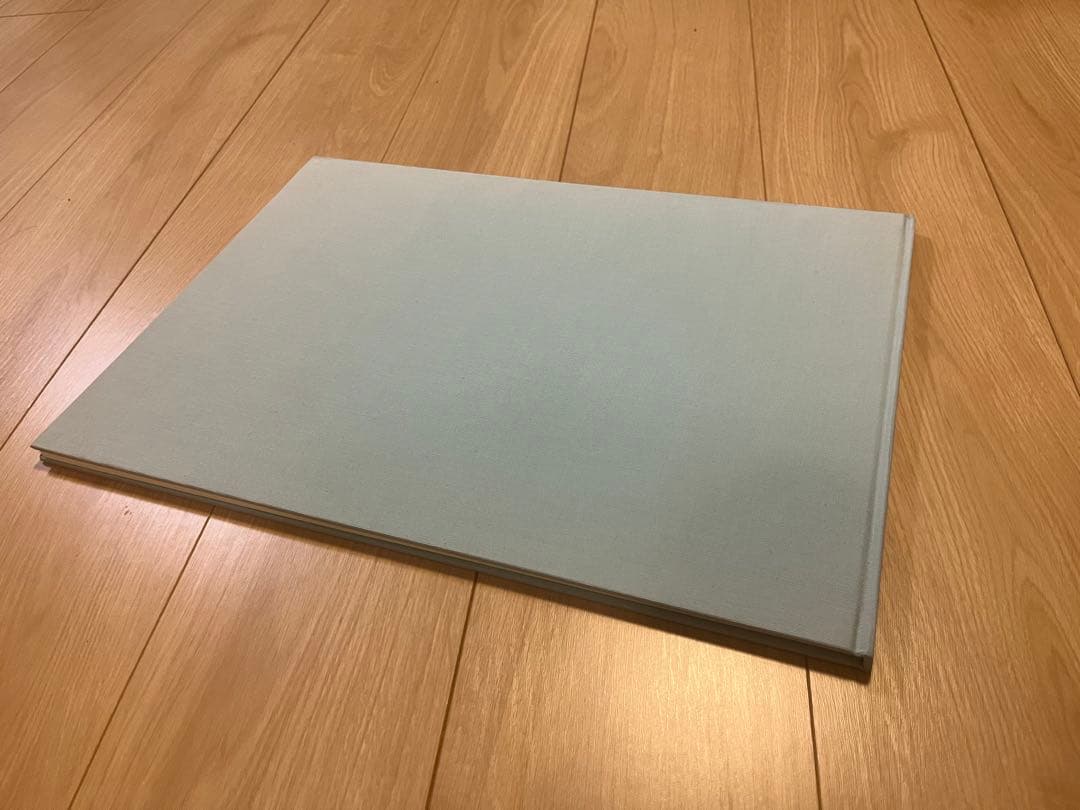 鈴木理策「海と山のあいだ」（サイン入）