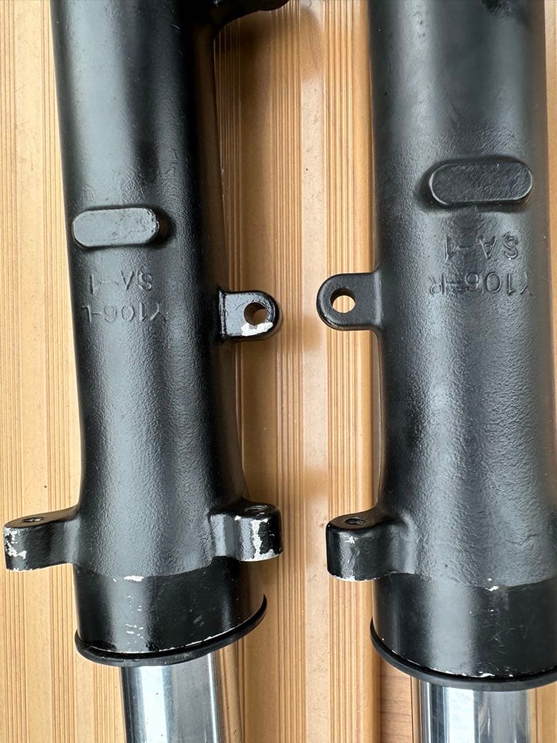 RZ250R フロントフォーク　左右　ブラック　レストア　フロント　フォーク