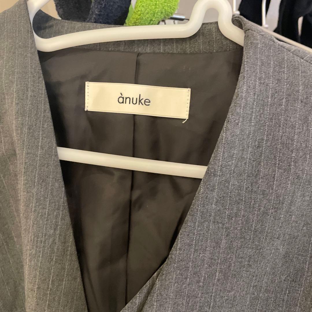 anuke ノーカラーグレージャケット ストライプ