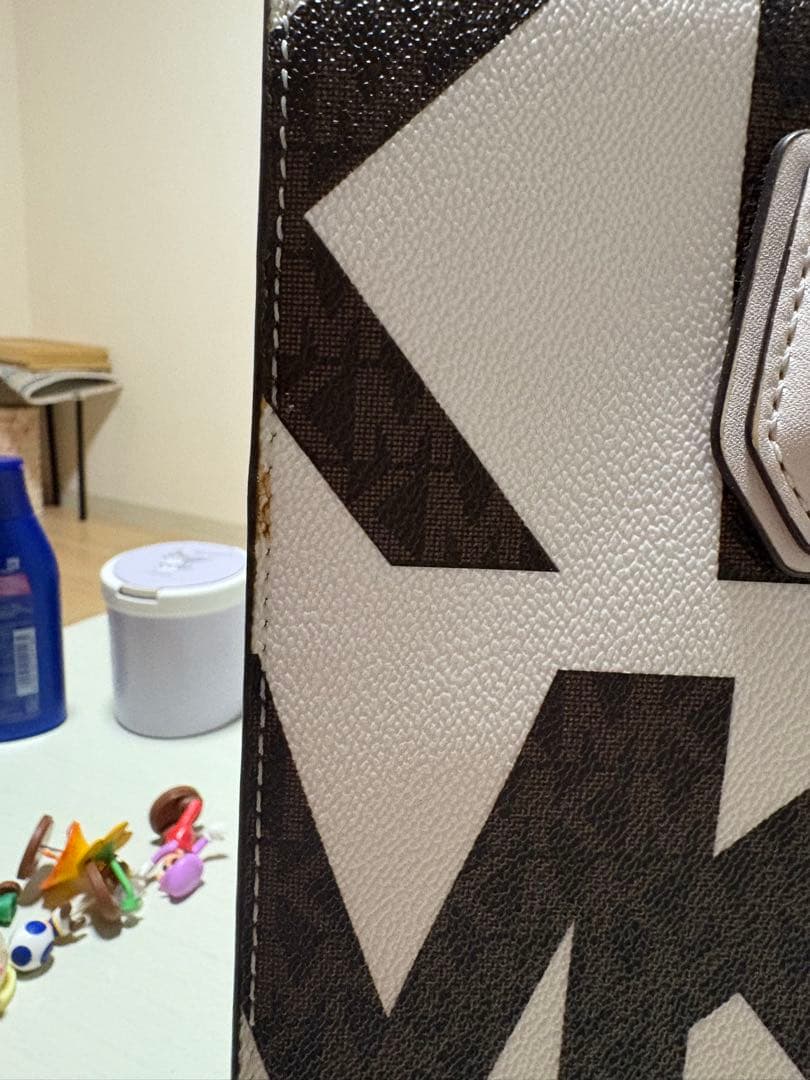 ドン君　　MICHAEL KORS MKロゴショルダーバッグ