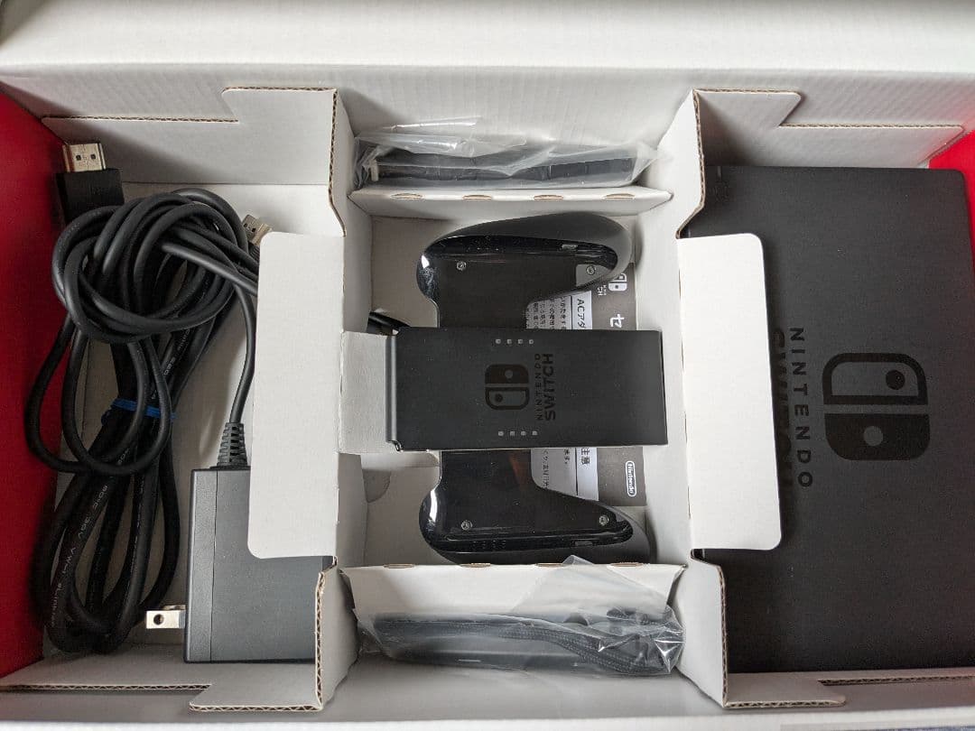 Nintendo Switch バッテリー強化版 本体 ケース付属