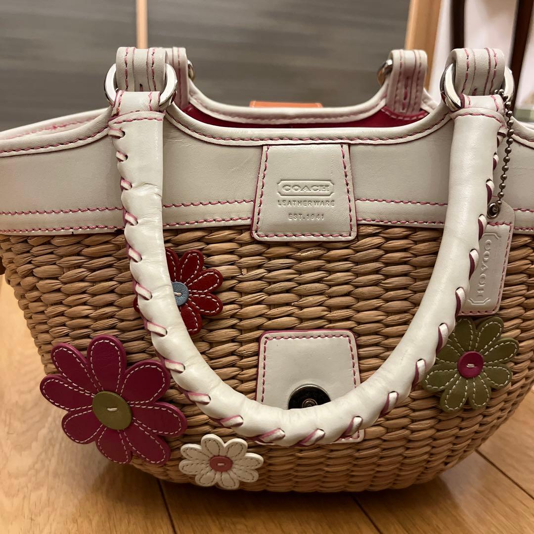 【美品・値下げ】COACH コーチ　限定花アップリケ　かごバッグ　ストローバッグ