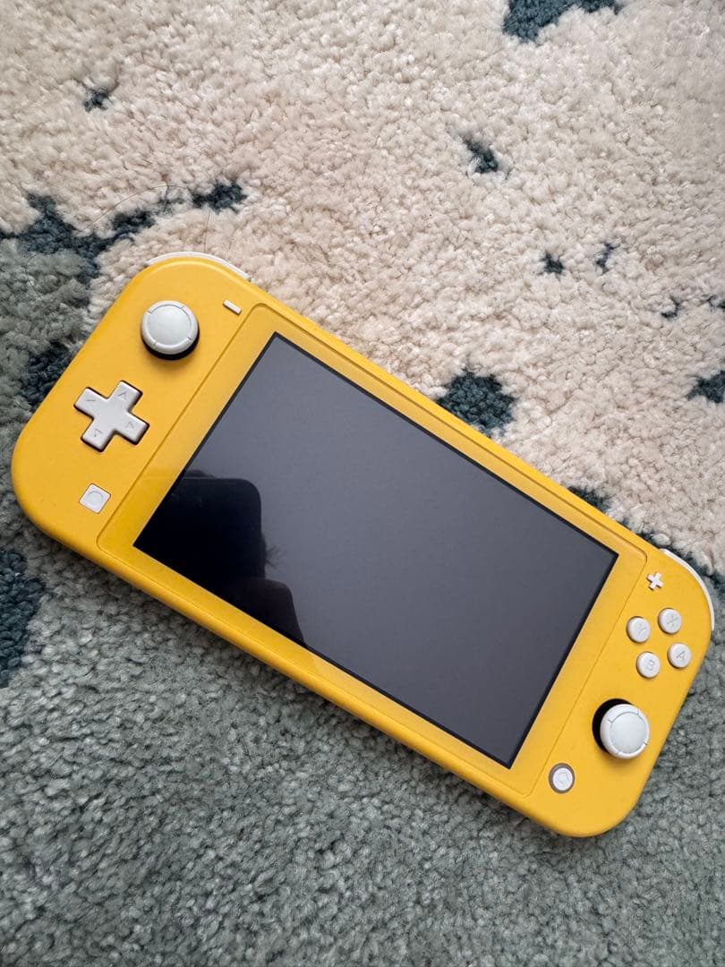 い*パ様 Nintendo Switch Lite イエロー