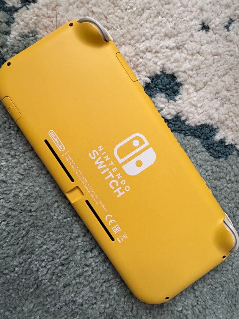 い*パ様 Nintendo Switch Lite イエロー