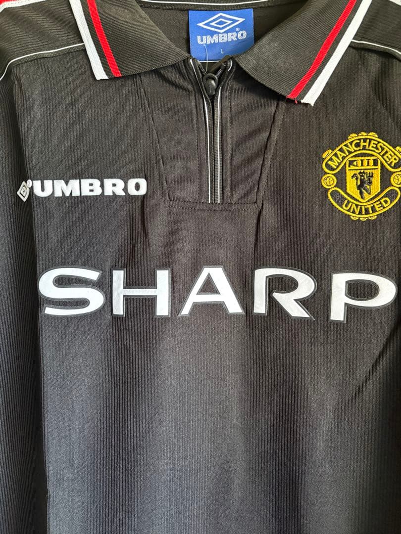Manchester United Umbro ブラック ジャージ 1999