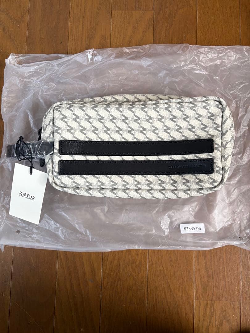 新品未使用ゼロハリバートン　モノグラムカートポーチ