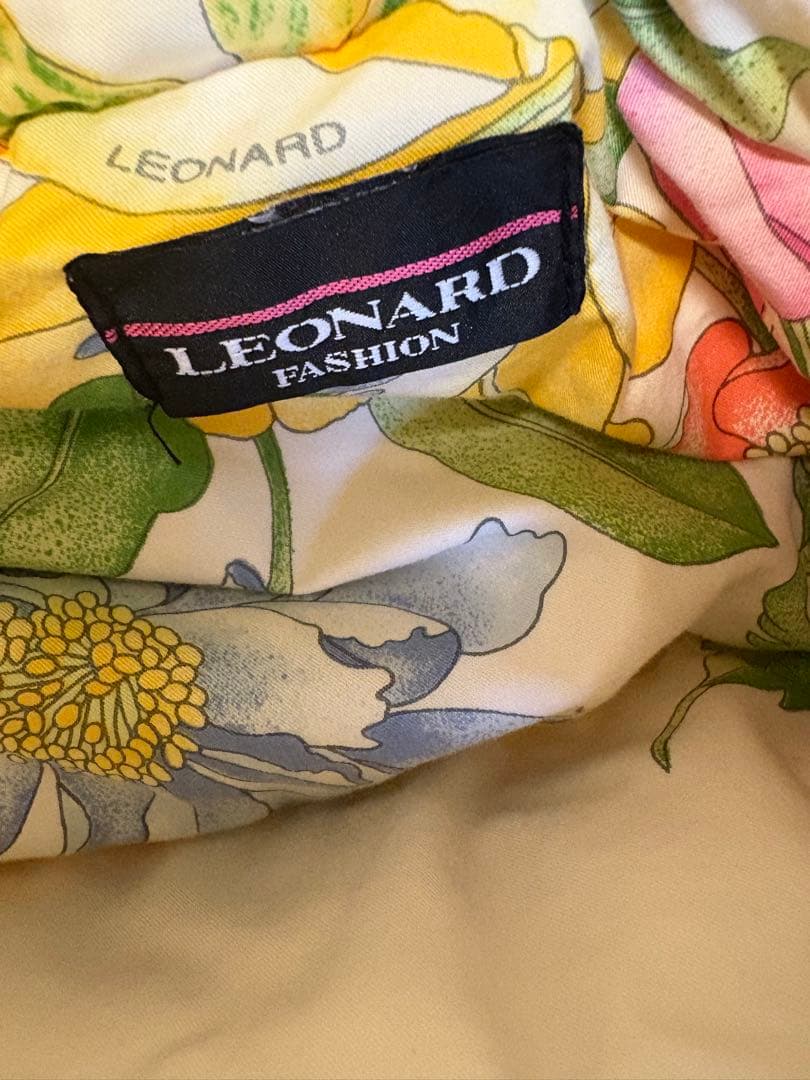 LEONARD 花柄 ダウンベスト