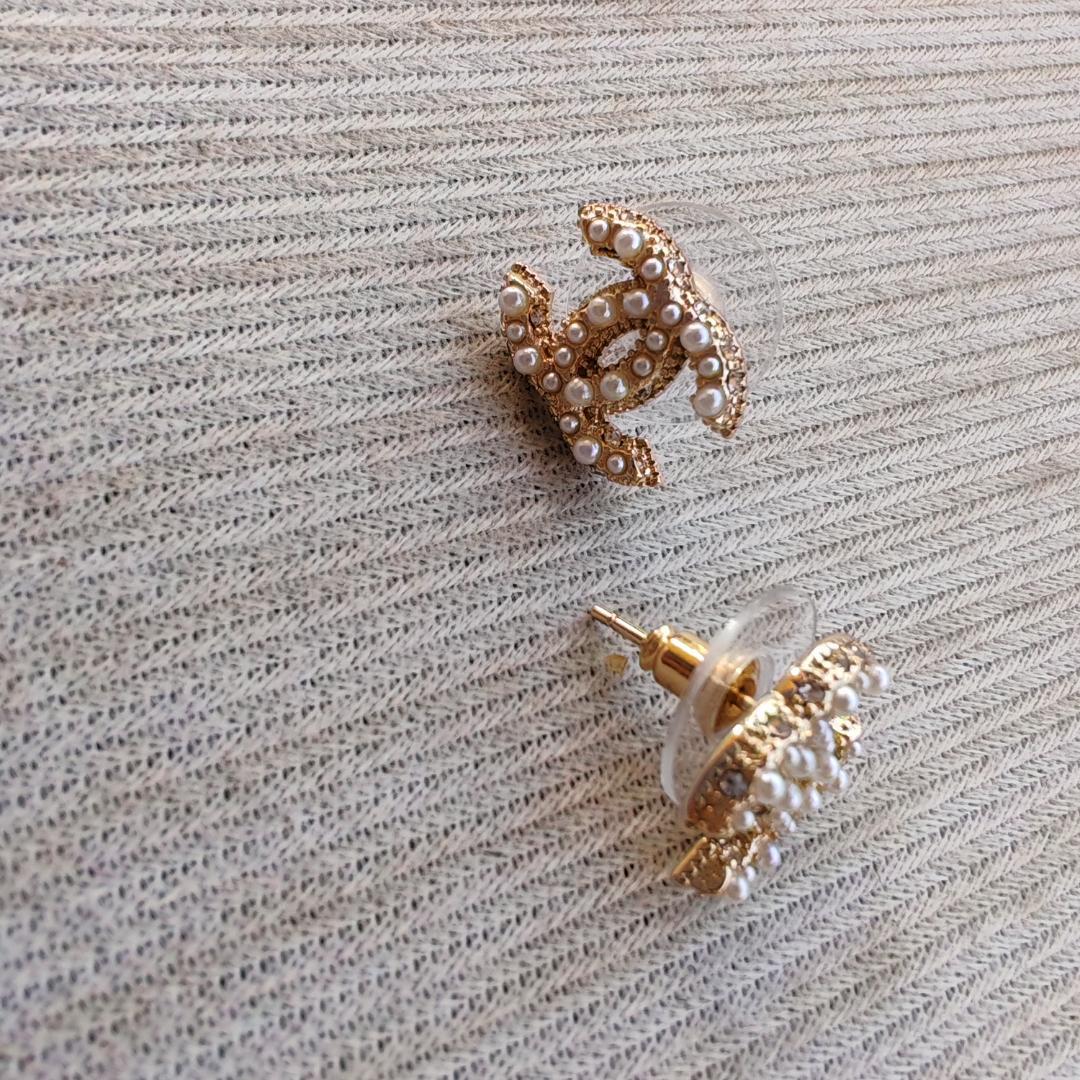 ccピアスゴールドココマークパール