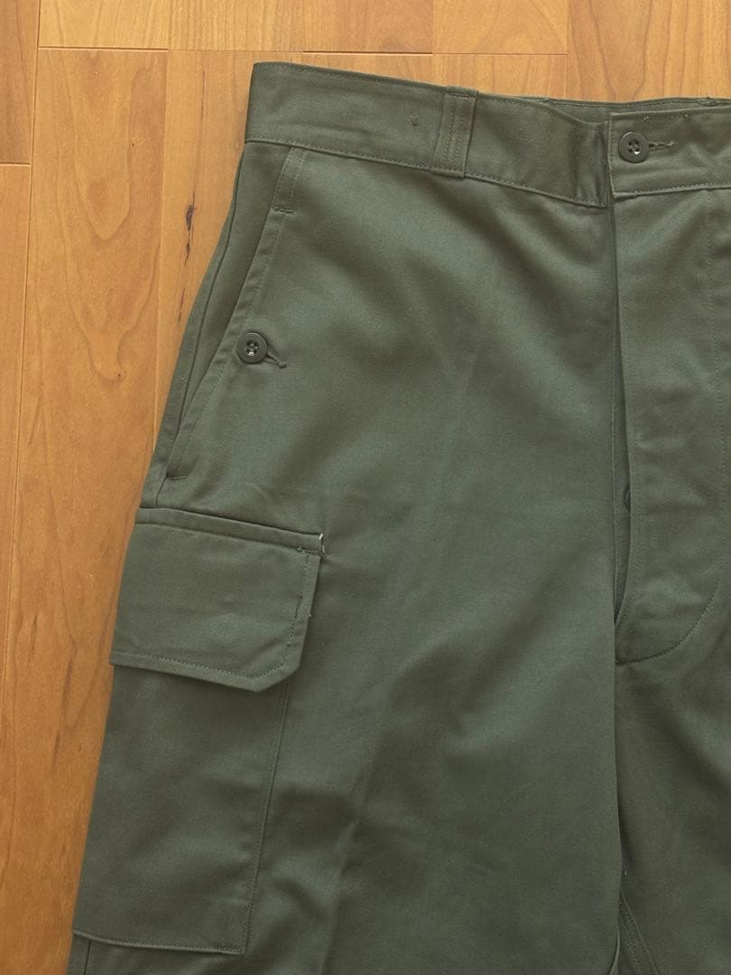 実物　フランス軍M-64カーゴパンツ 《デッドストック》