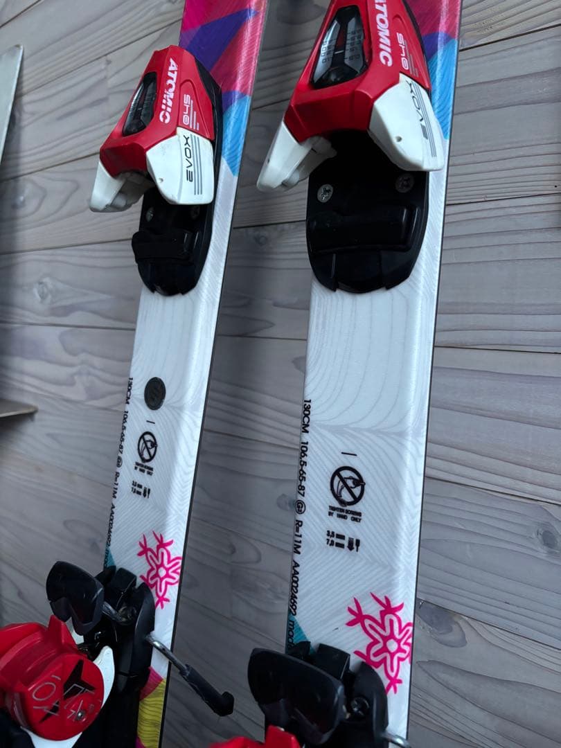 atomic スキー板130cm 女の子 ジュニア用 カービング