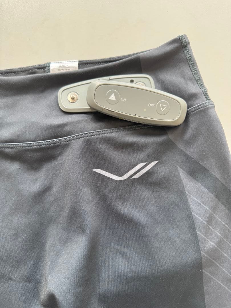 シックスパッド　ヒップフィット　Lサイズ