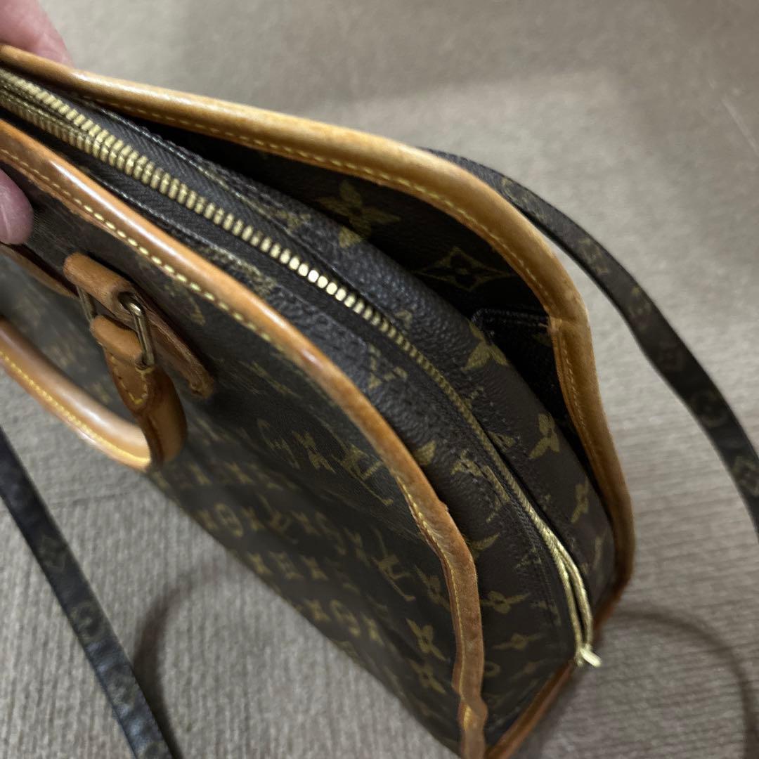 LOUIS VUITTON リヴォリ　ビジネスバッグ　ショルダーバッグ　廃盤