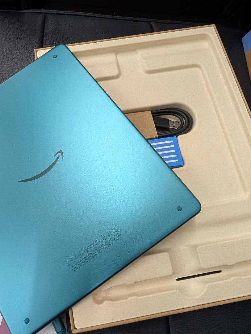 電子書籍リーダー本体 New Kindle Scribe Notebook Design - 2024