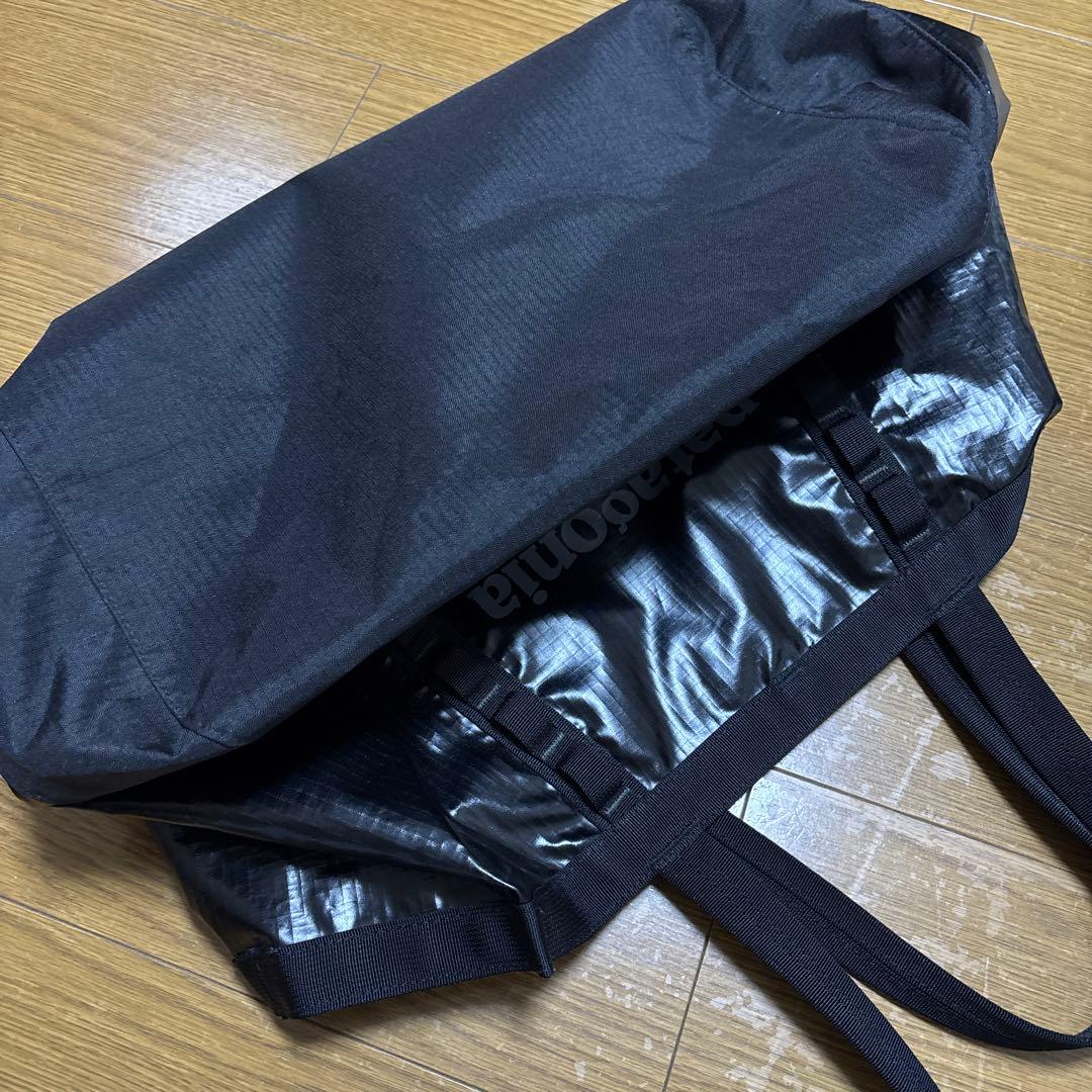 パタゴニア黒トートバッグ25L　Patagonia
