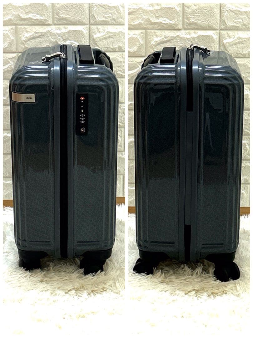 ace.★Disney ミッキー&ミニー 32L SSサイズ キャリーケース