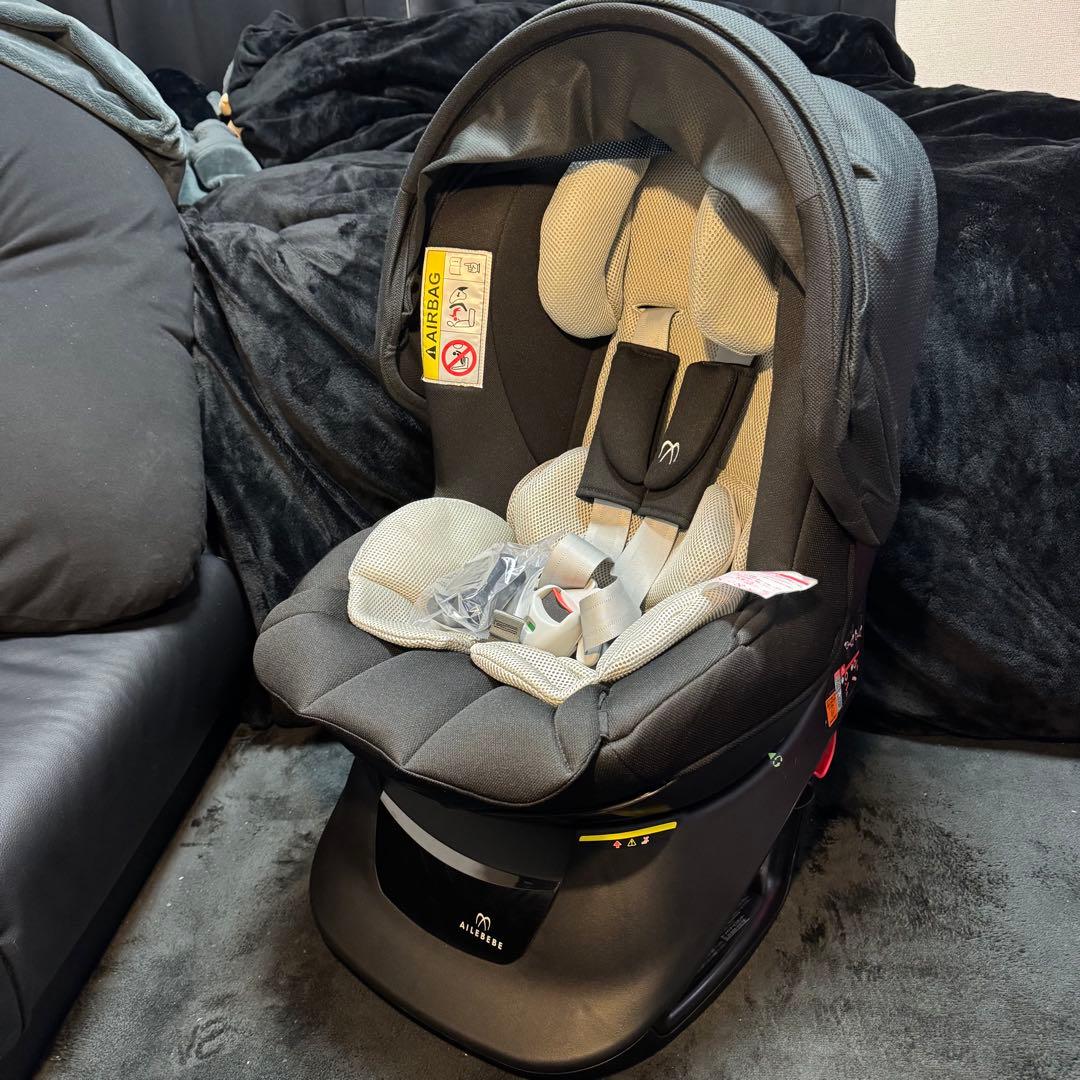 美品 AILEBEBE エールべべ クルットNT2 チャイルドシート 回転式