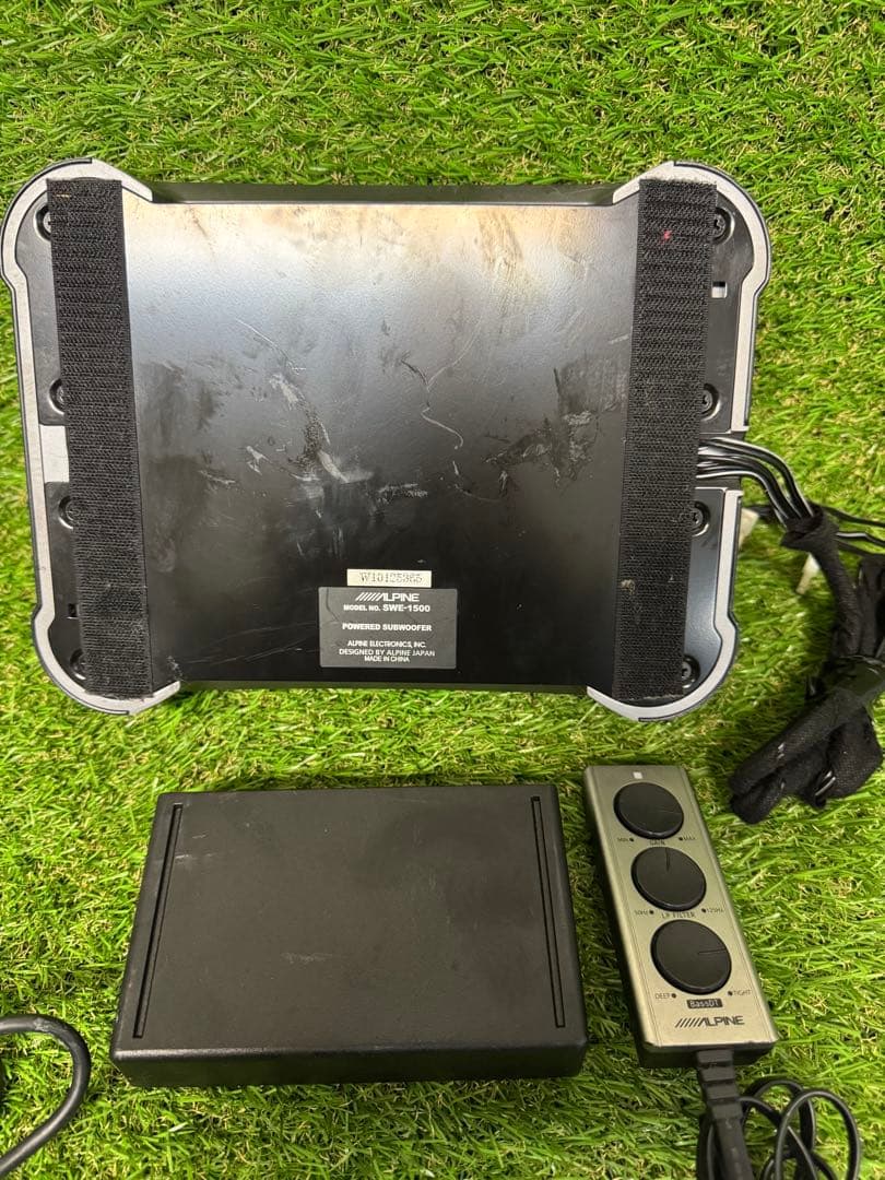 ALPINE ウーファー　SWE-1500