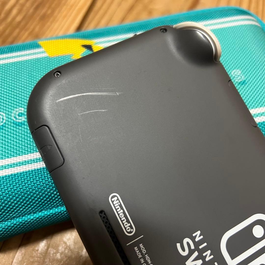 Nintendo Switch Lite ポケモンケース付き