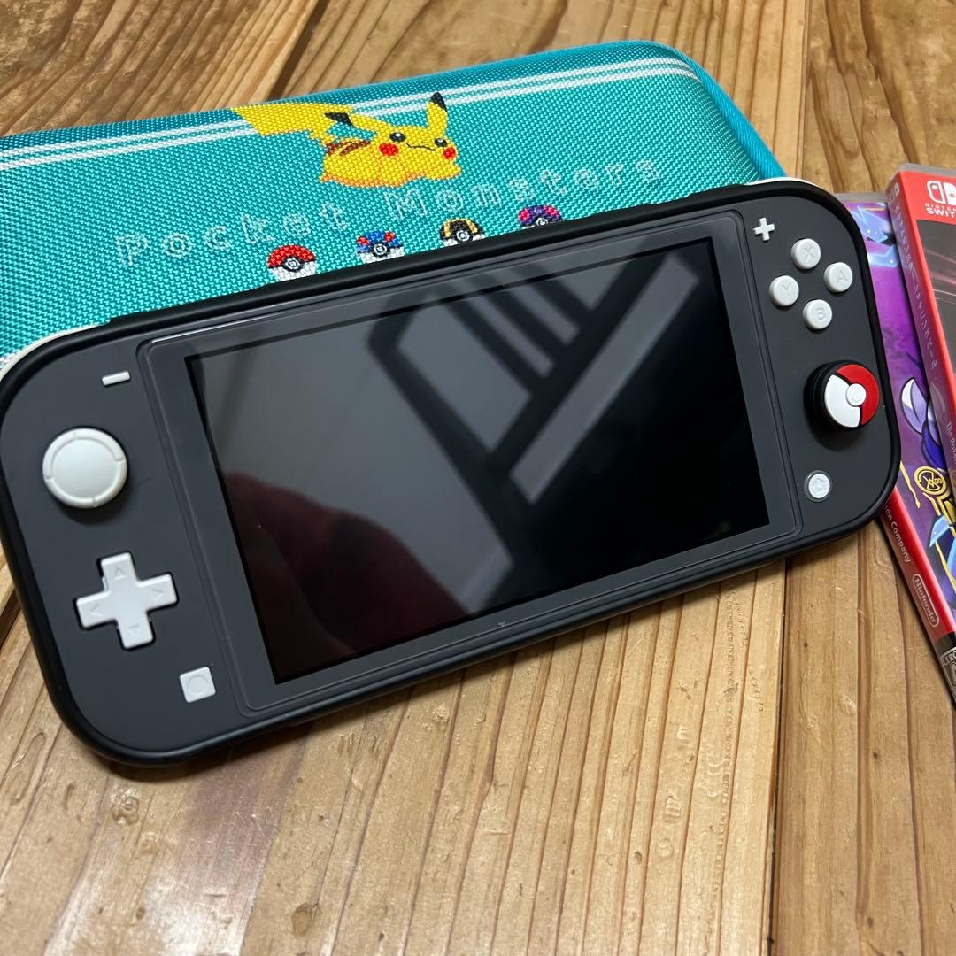 Nintendo Switch Lite ポケモンケース付き
