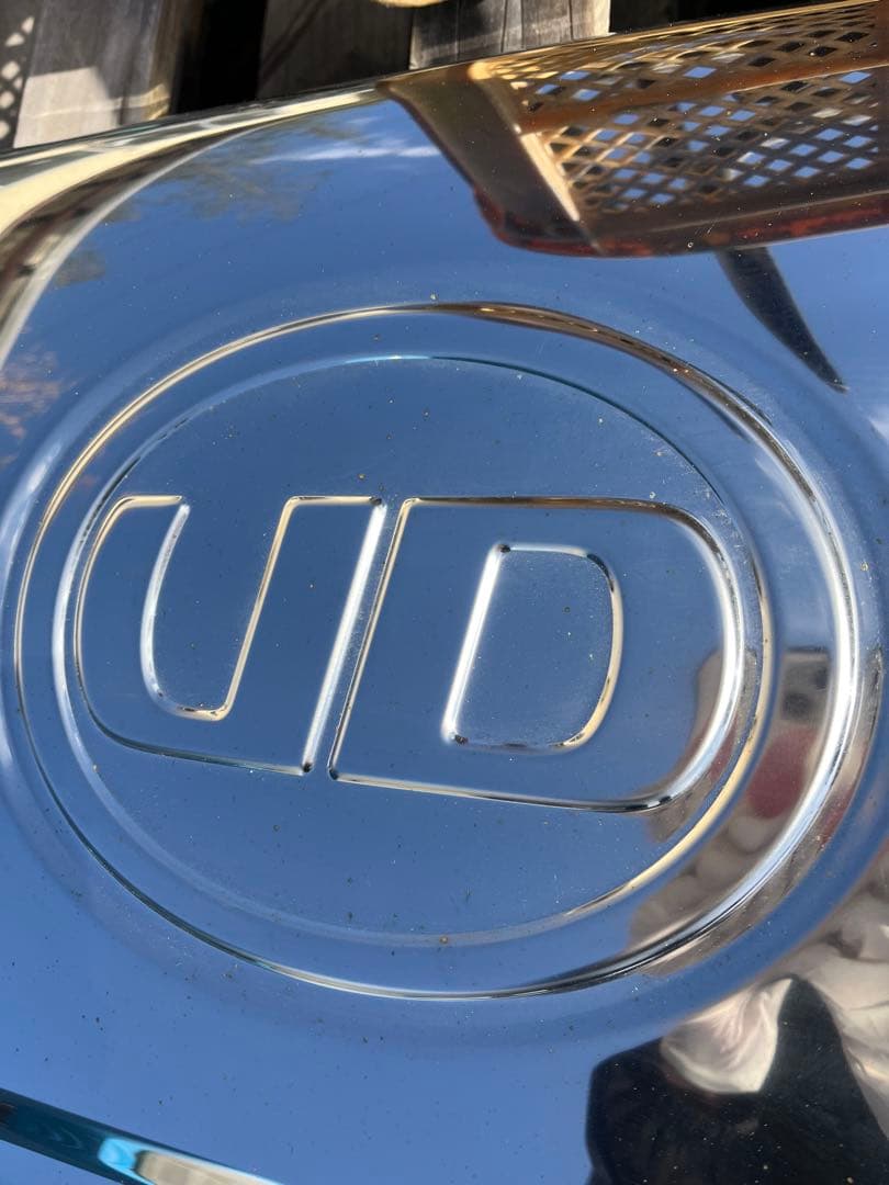 UD マフラーカバー 裏面ダメージあり