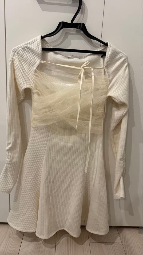 エムミーエメ　Cross tulle flare mini onepiece