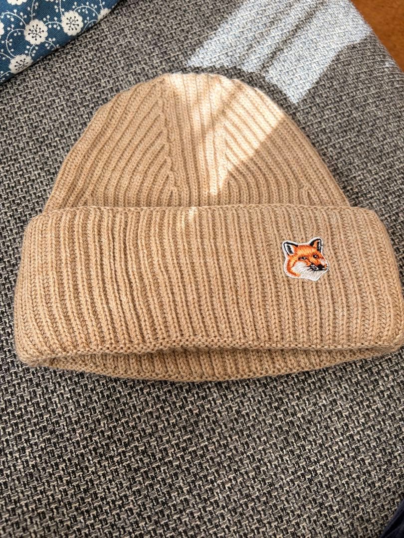 新品タグ入り　メゾンキツネ　ニット帽