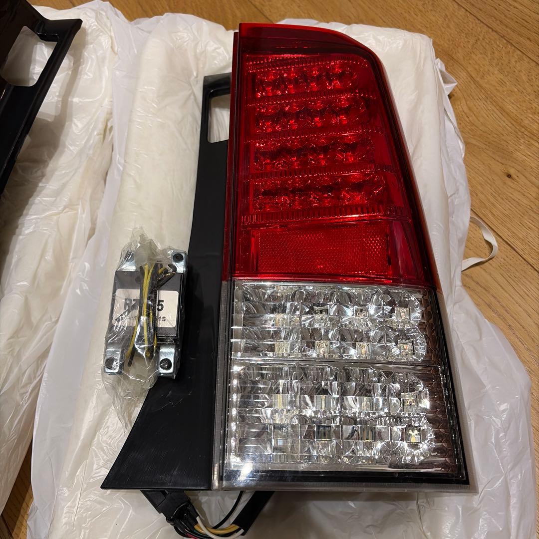 トヨタ bB SONAR NCP30/NCP31 LEDテールランプ　美品