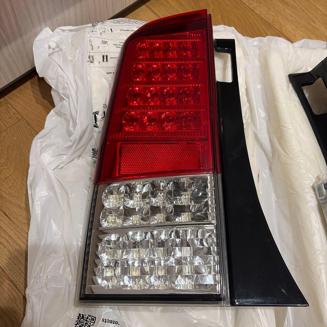 トヨタ bB SONAR NCP30/NCP31 LEDテールランプ　美品