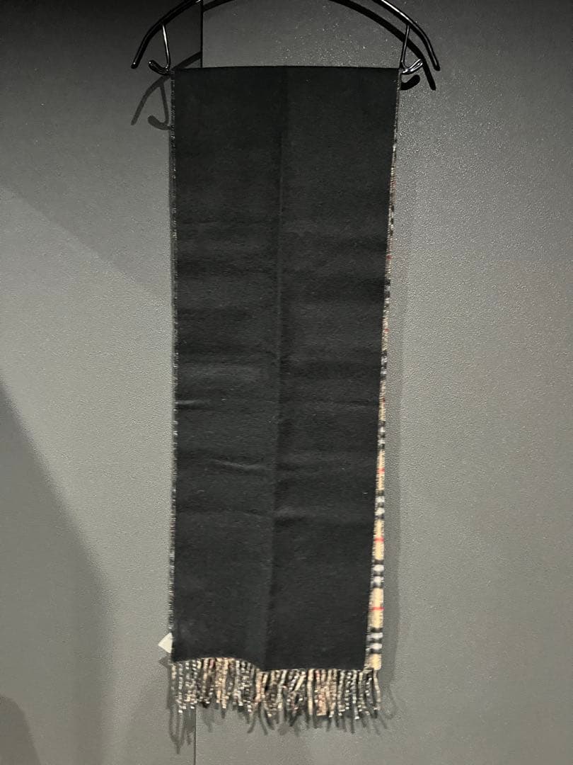 BURBERRY ブラック マフラー ウール