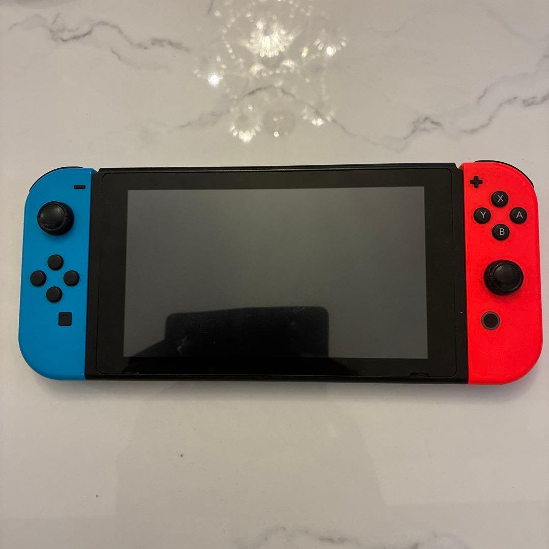 Nintendo Switch 本体 青と赤