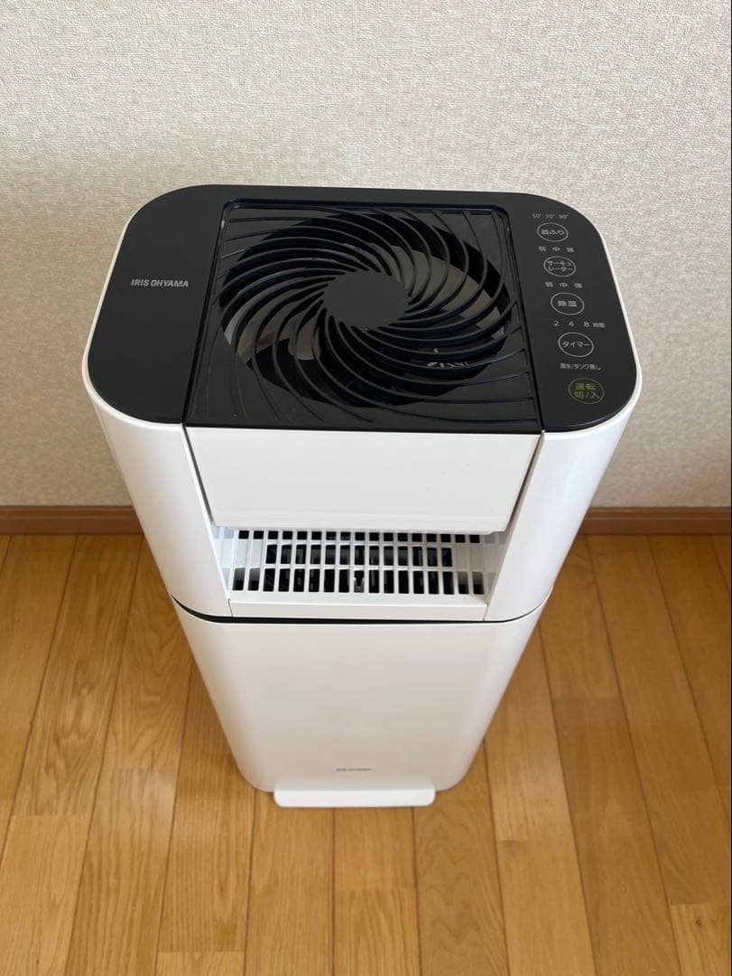 【美品】アイリスオーヤマ　サーキュレーター 衣類乾燥除湿機　DDC-50